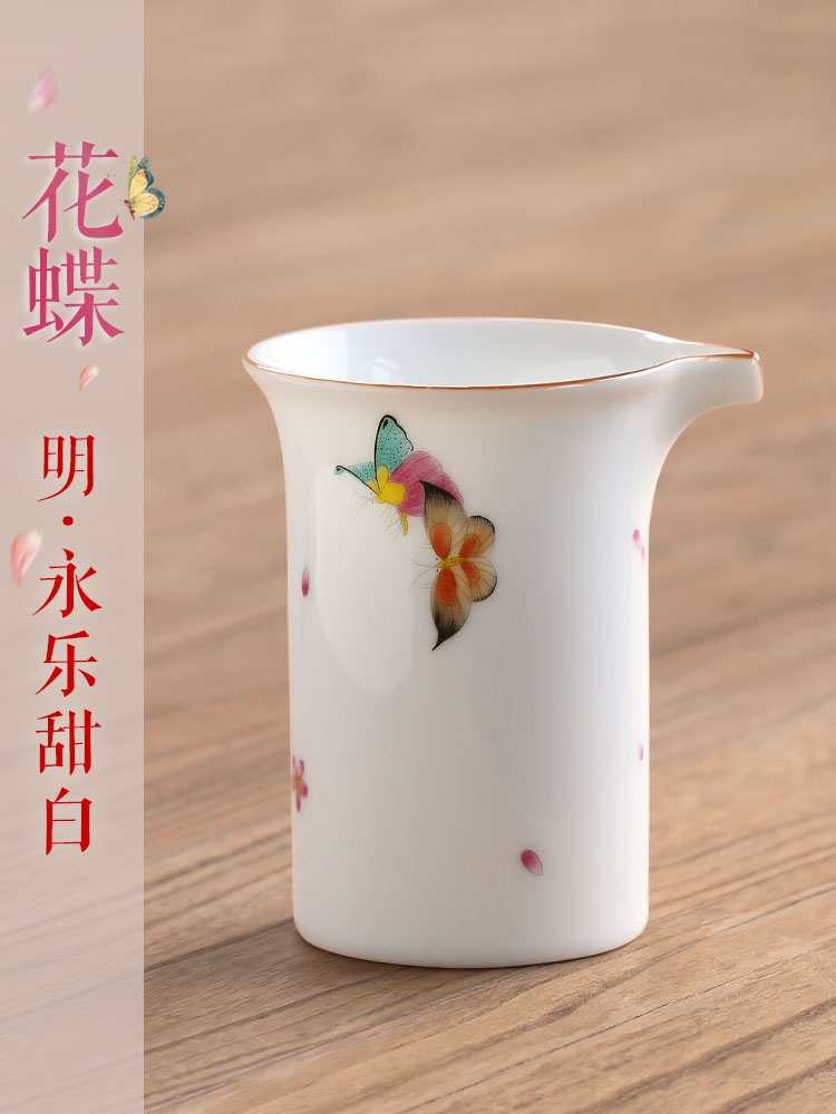 Sweet white glaze archaize of jingdezhen ceramic fair keller in tea is Chinese style white porcelain and a cup of tea sea single tea trumpet