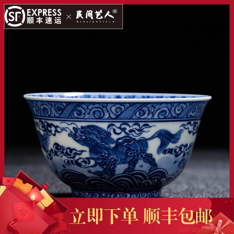 Jingdezhen ceramic masters cup hand - made sample tea cup individual cup of kung fu tea heavy industry small bowl of blue and white porcelain cup