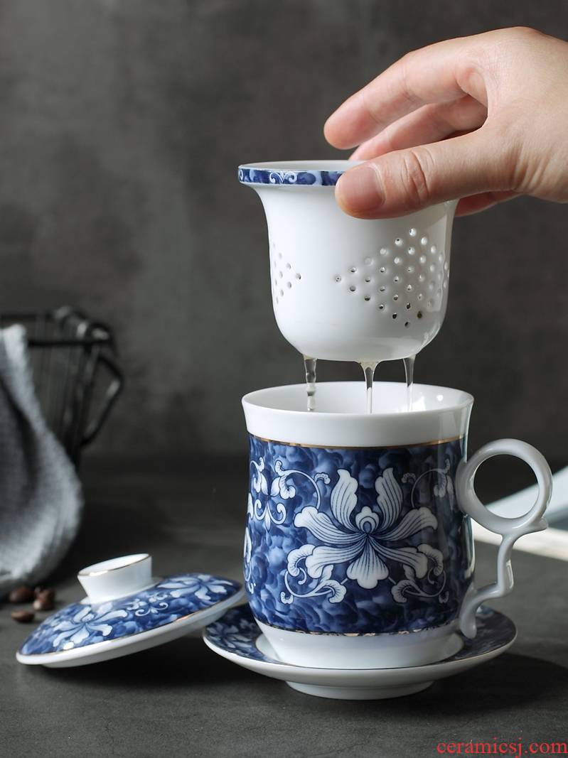 Jingdezhen ceramic filter cups with cover glass office household ceramic tea cup tea service office conference room