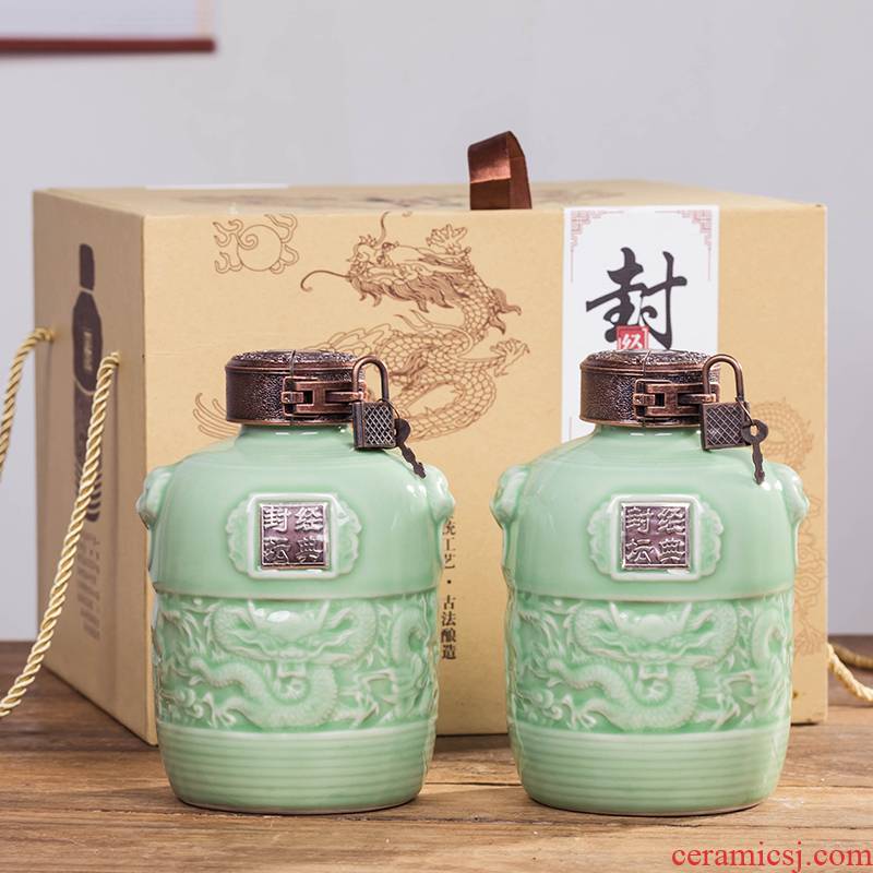 Jingdezhen 1 catty three catties 5 jins of ceramic bottle seal pot green glaze bottle wine pot liquor wine bottle is empty jars