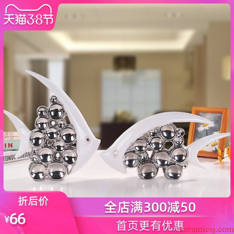 Ceramic arts and crafts of Europe type TV ark, creative sitting room place wedding gifts household act the role ofing is tasted silver mercifully fish