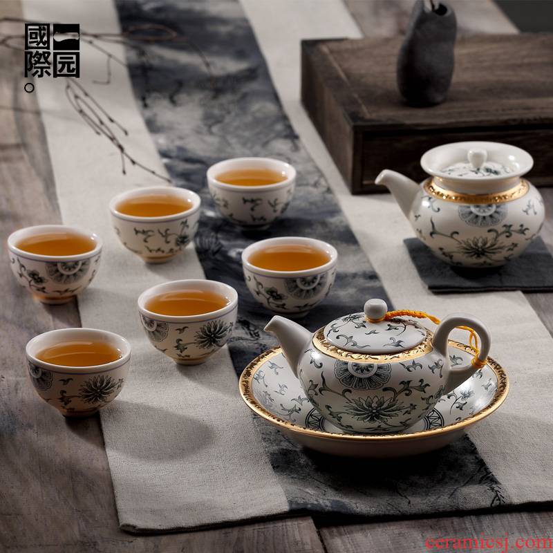 A garden international tea set of household ceramic tea set gift boxes of A complete set of the tea tea set of groups of six