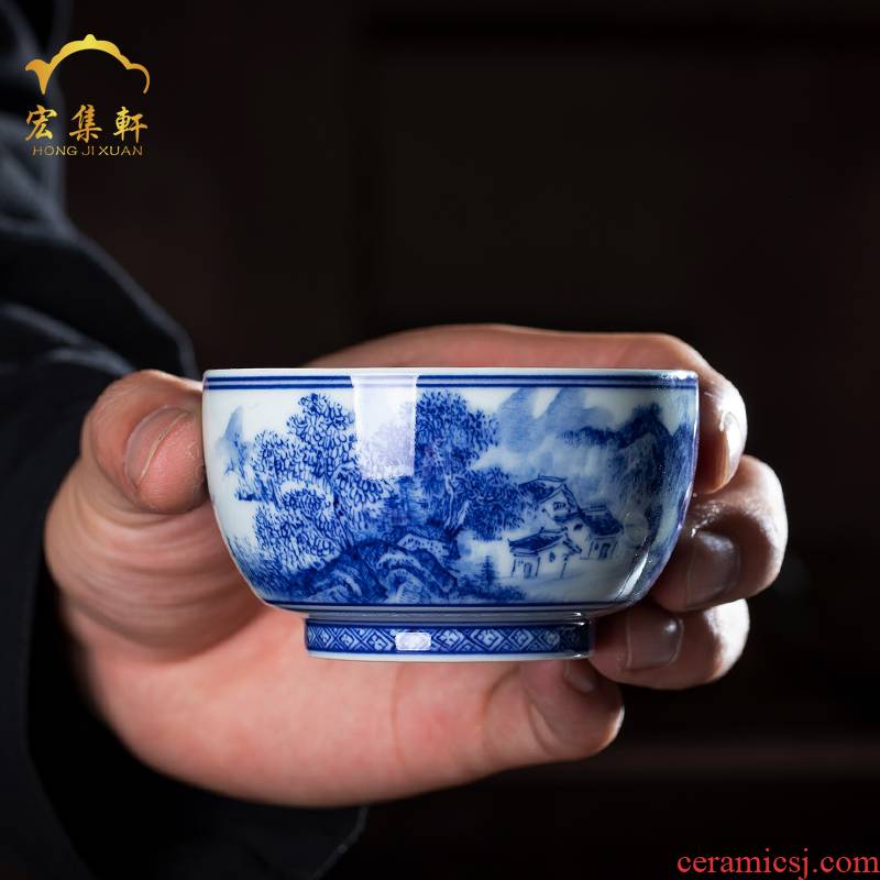Kung fu masters cup ceramic cups jingdezhen blue and white landscape tea sample tea cup, hand draw archaize ceramics by hand