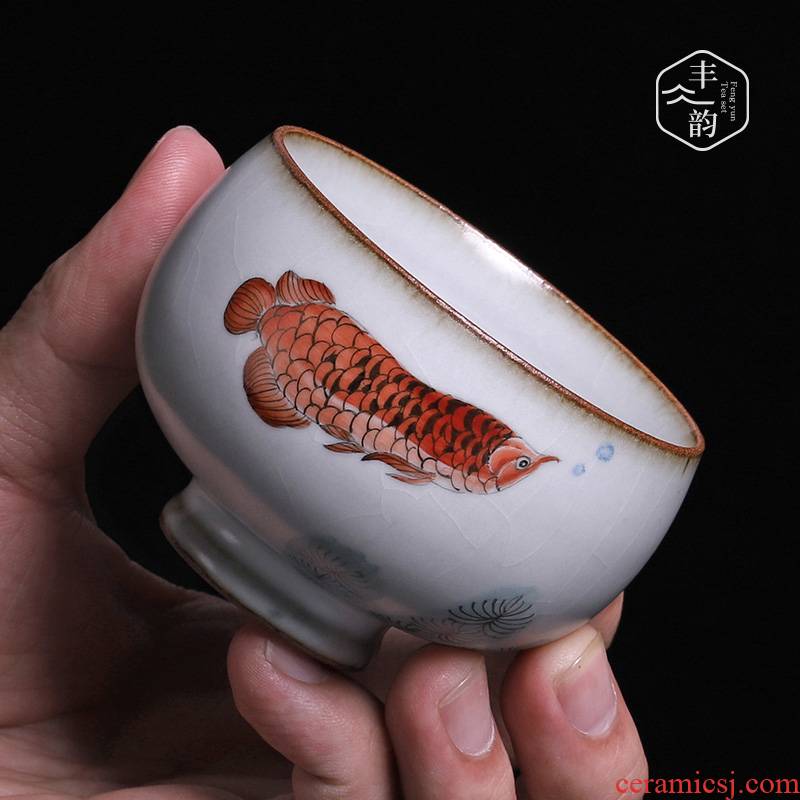 Your up kung fu teacups hand - made master cup slicing can raise checking Chinese wind goldfish Your porcelain sample tea cup in use