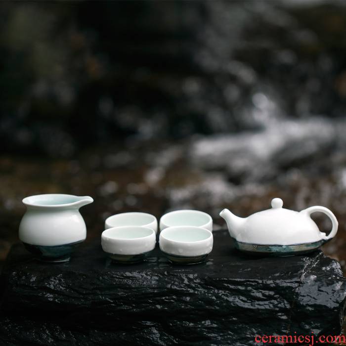 Landscape misty rain tea set kunfu tea of a complete set of contracted household jingdezhen ceramics creative Chinese custom