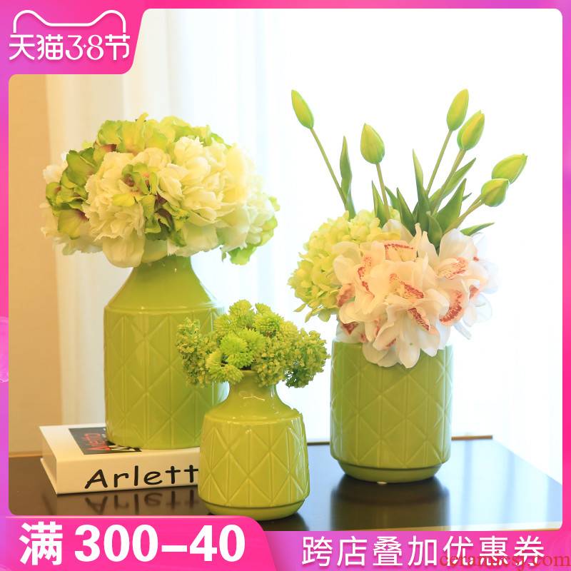 I and contracted vase furnishing articles ceramic flower arranging device floret bottle sitting room of Europe type TV ark, the table decoration decoration