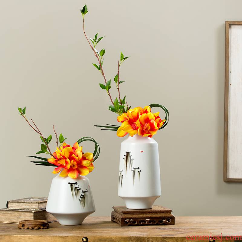 Creative new Chinese style home sitting room adornment ceramic vase is placed a large indoor flower arranging single flower art suits for