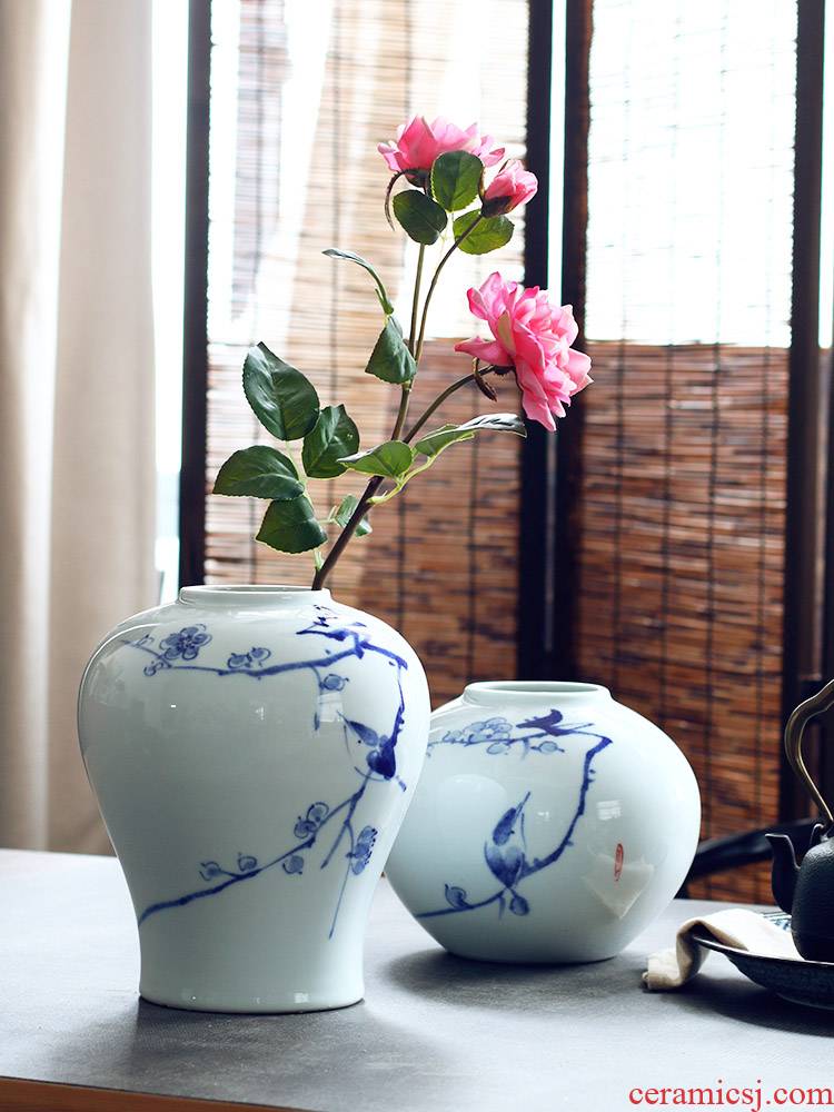The Clear soup WoGuo ceramics jingdezhen blue and white porcelain vase furnishing articles Chinese wind of new Chinese hand - made wintersweet flowers