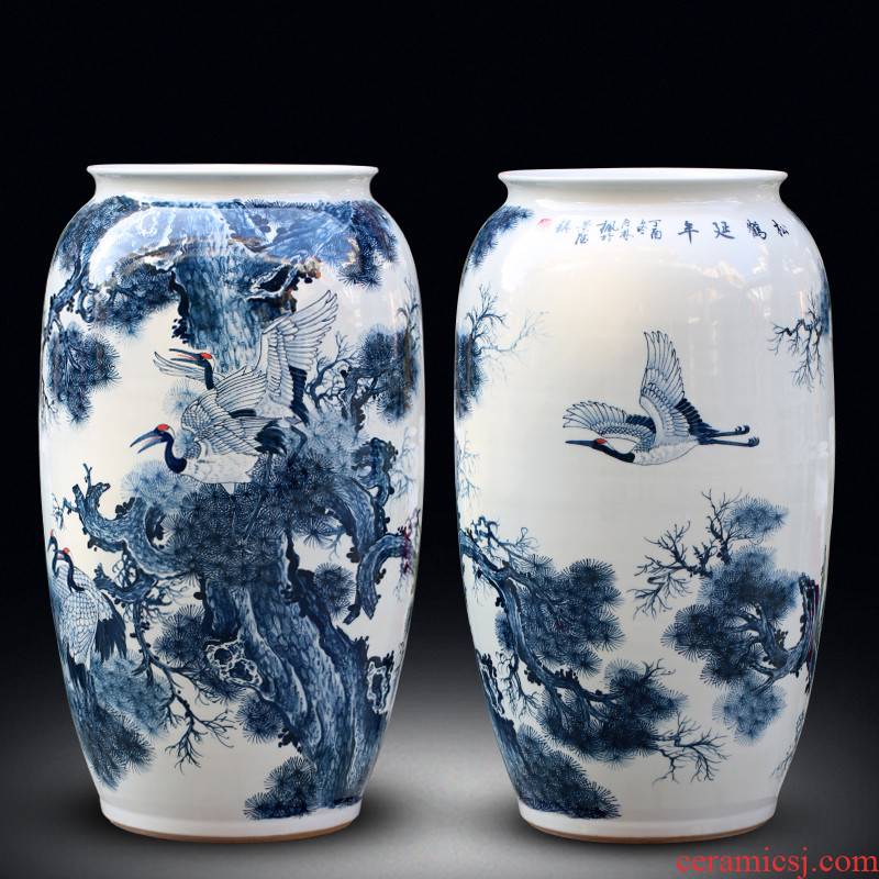 Jingdezhen ceramics hand - made large blue and white porcelain vase pine crane, live home sitting room adornment furnishing articles