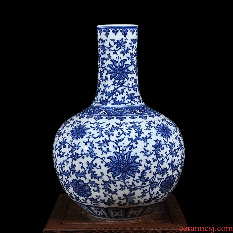 Jingdezhen ceramic high - end antique blue - and - white bound branch lotus celestial sitting room place vase home decoration process
