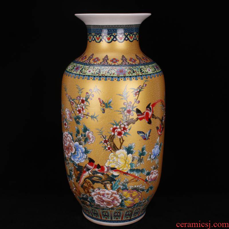 Jingdezhen porcelain qianlong golden colored enamel charactizing a Chinese domestic outfit company store large vase