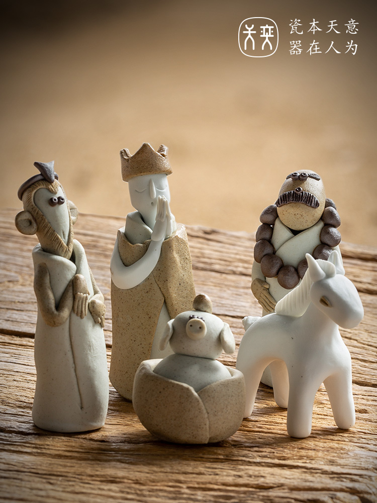 "Journey to the west" of the four ceramic small place of a complete set of express the characters play creative hand - made tea to tea pet