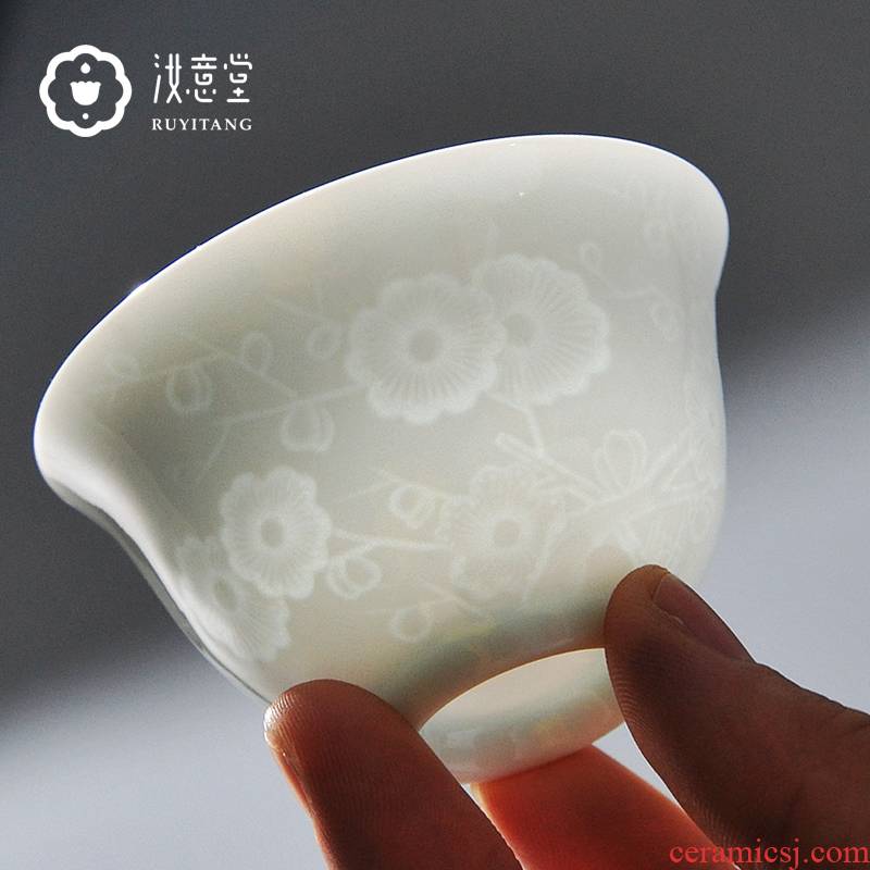 Kung fu tea cups of jingdezhen ceramic masters cup single CPU celadon sample tea cup hand - cut small bowl only tea