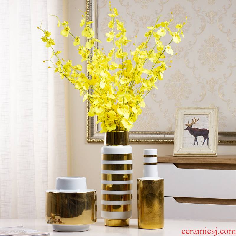 Creative light European - style key-2 luxury high - grade ceramic vase flower arranging dried flowers sitting room table, TV ark, soft adornment is placed