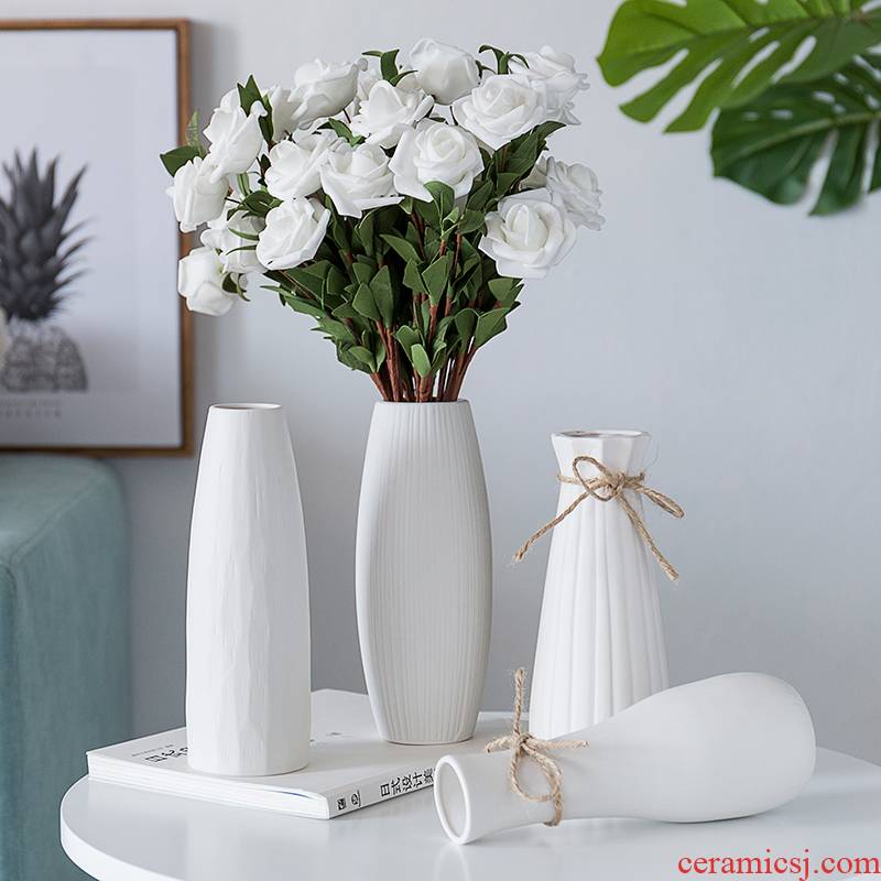 The Big white dried flowers all over the sky star vase decoration ceramics handicraft furnishing articles wholesale flower creative living room office