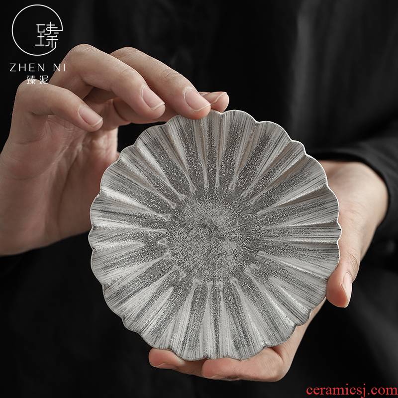 By mud coppering. As cup mat Japanese household manual brush silver cup holder, ceramic hot insulation pad kung fu tea accessories