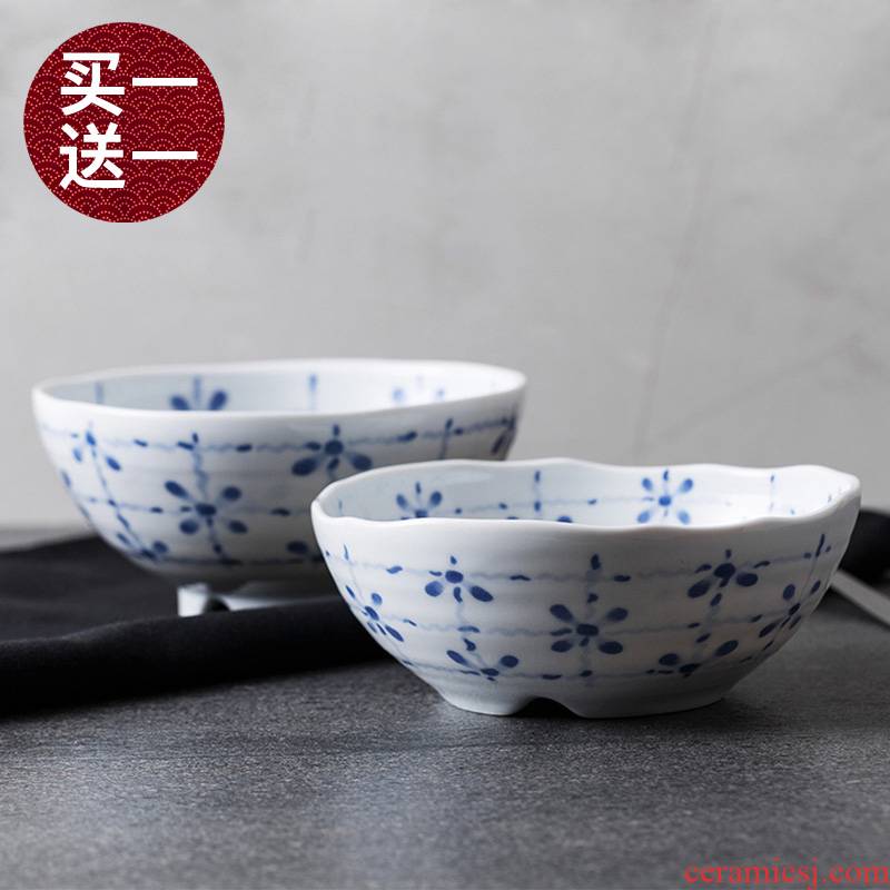 2 0 yuan Japanese imported ceramic bowl home side dish bowl under the glaze color hand - made abnormity wavy edge small bowl