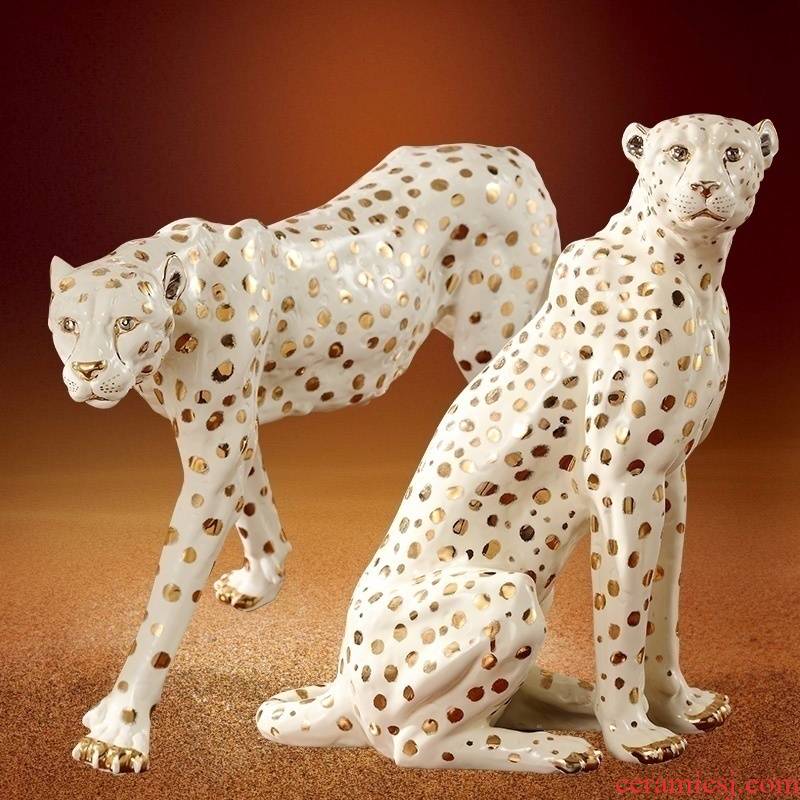 European sitting room porch TV ark, big furnishing articles creative ceramic lucky leopard crafts and office decoration