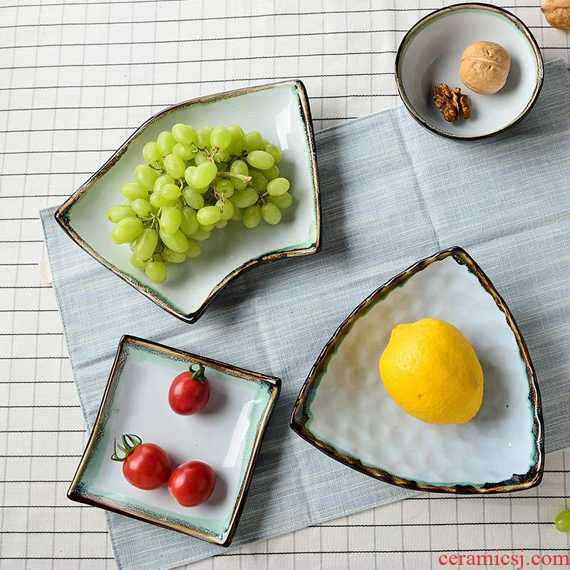 Three points, Japan and South Chesapeake creative ceramic flavour dishes and wind black classic Japanese white sauce dish dishes snack plate