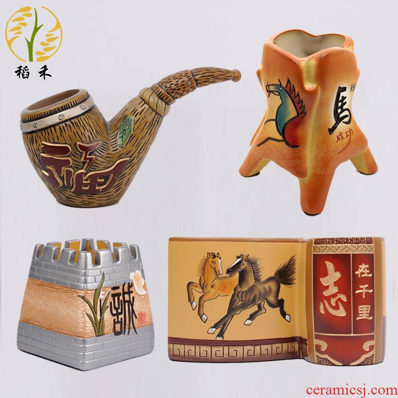 Chinese classical Chinese wind creative ceramic handicrafts pen container office desktop furnishing articles to send head of gifts