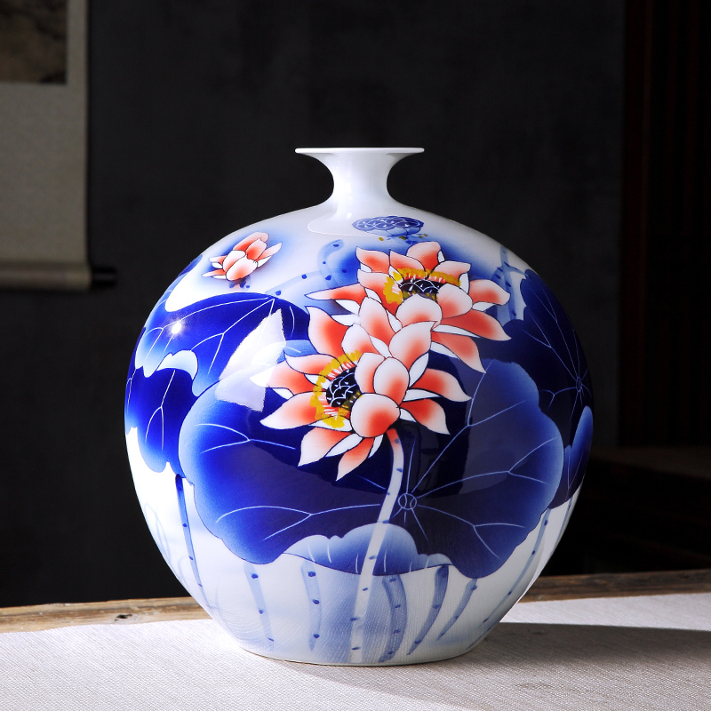 Jingdezhen porcelain vases, pottery and porcelain hand made blue and white porcelain flower arranging place of new Chinese style household adornment ornament sitting room