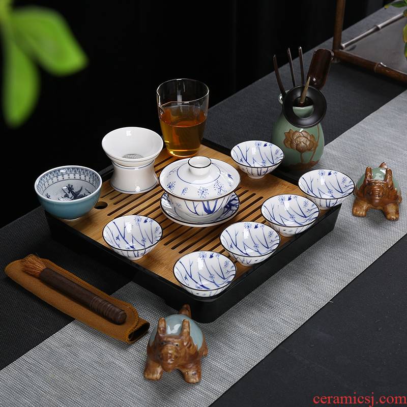 Suet jade porcelain tea set with blue and white porcelain printing ceramic kung fu tea tea cups of a complete set of the teapot