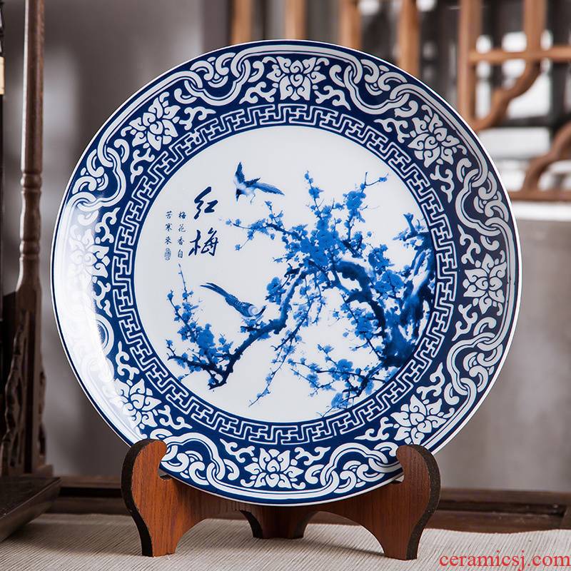 Jingdezhen blue and white hong mei ceramics furnishing articles hang dish of Chinese arts and crafts wine home decoration decoration plate