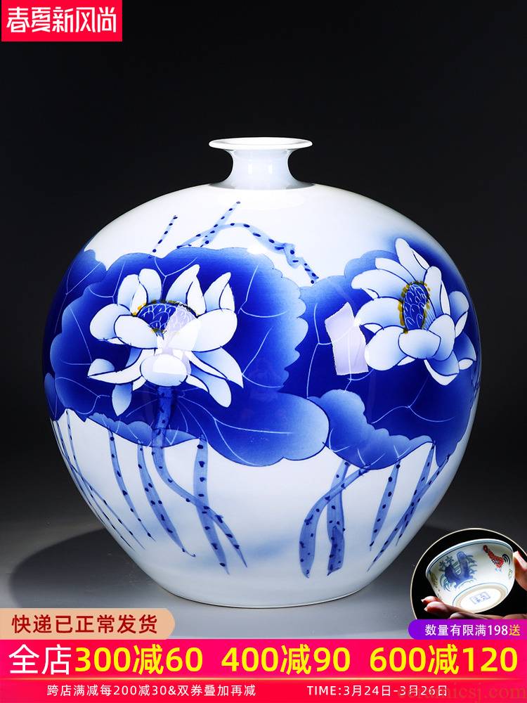 Jingdezhen blue and white porcelain vases, ceramic furnishing articles flower arranging machine of Chinese style living room decorations hand - made porcelain craft porcelain