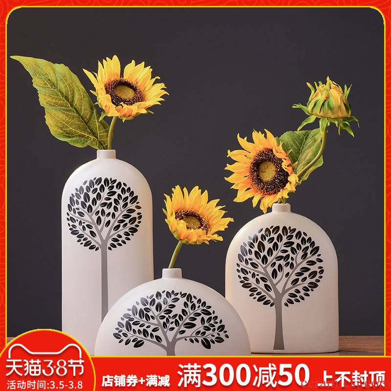 Combination of I and contracted white ceramic vase three - piece creative Nordic furnishing articles, TV ark, wine flowers