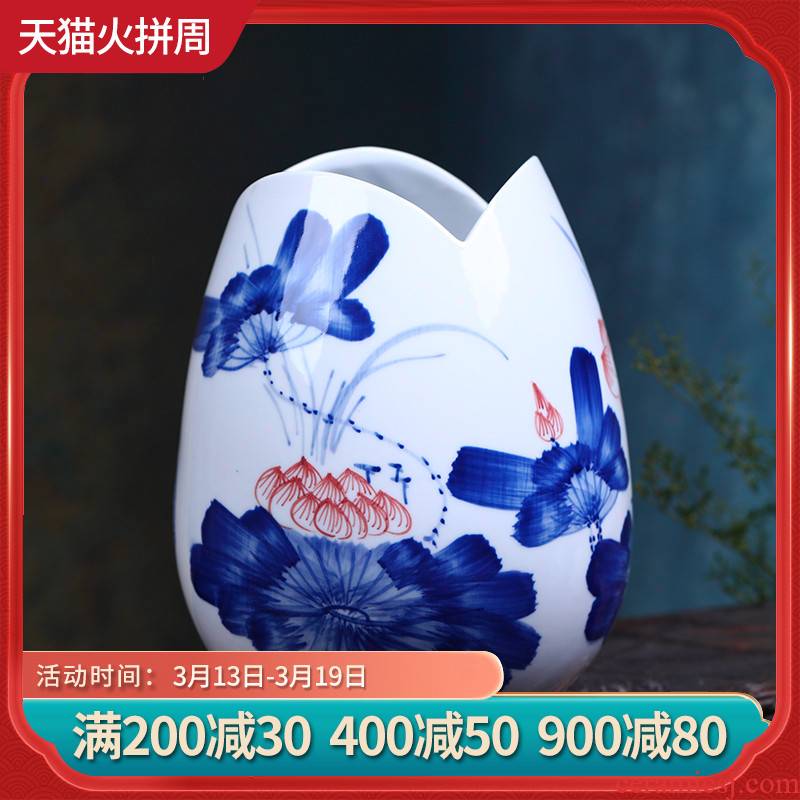 Jingdezhen ceramic flower arranging flowers is hand - made charge of blue and white porcelain rhyme furnishing articles fashion simple family sitting room adornment