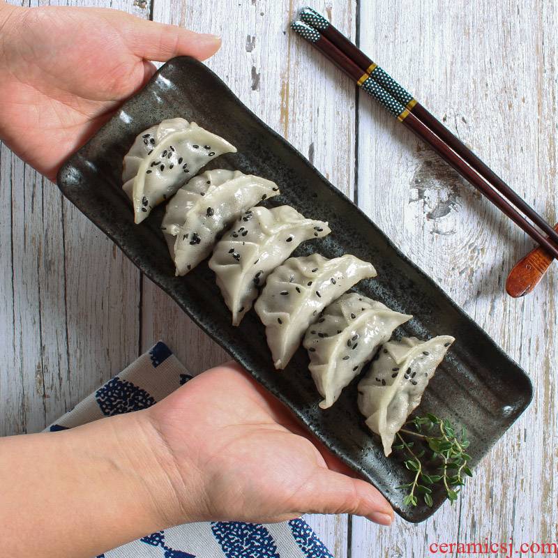 Japanese creative black frosted rectangular ceramic tableware snack plate strip plate cake Fried dumplings sushi plate