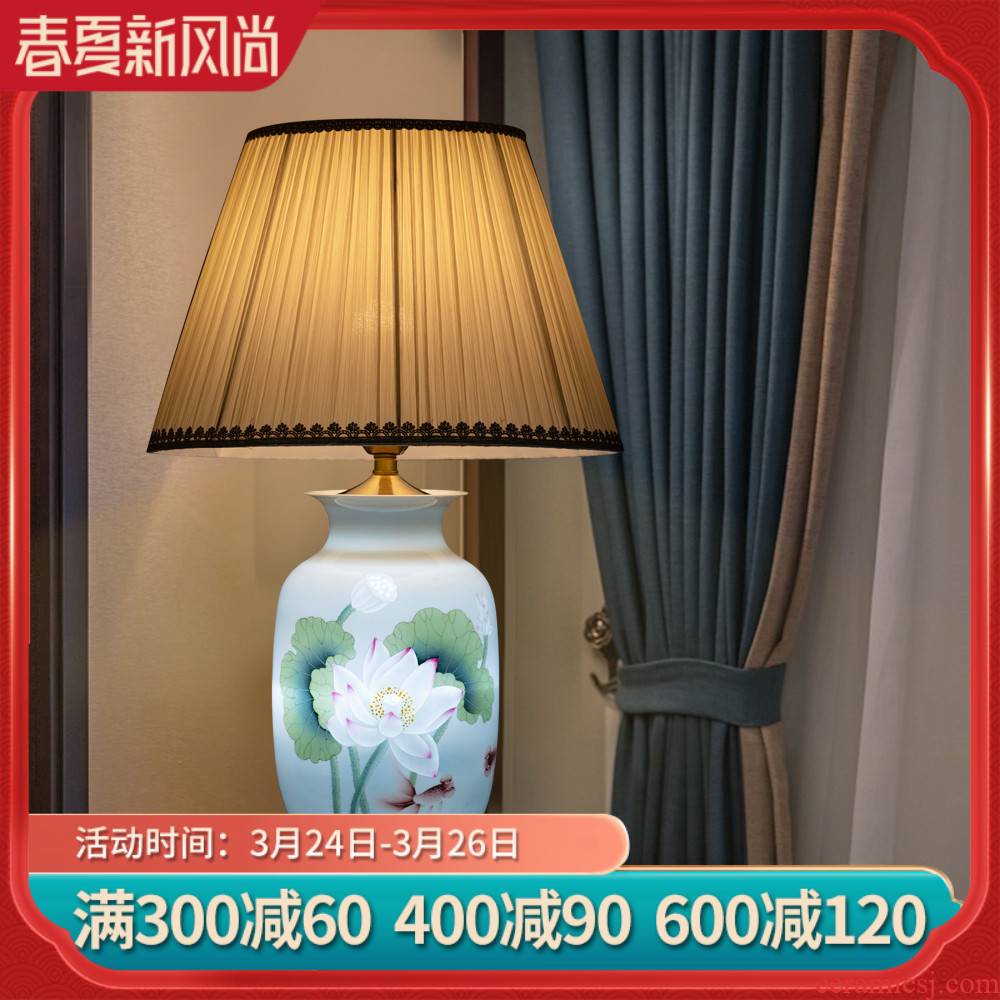 Jingdezhen ceramics gold knife clay vase lamp bedside lamp of new Chinese style sitting room adornment is placed