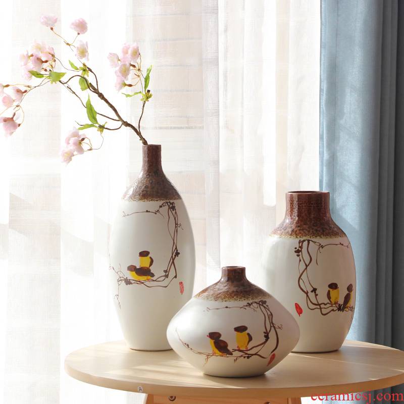 I and contracted jingdezhen hand - made ceramic vase three - piece dried flowers, flowers in the living room decoration decoration process