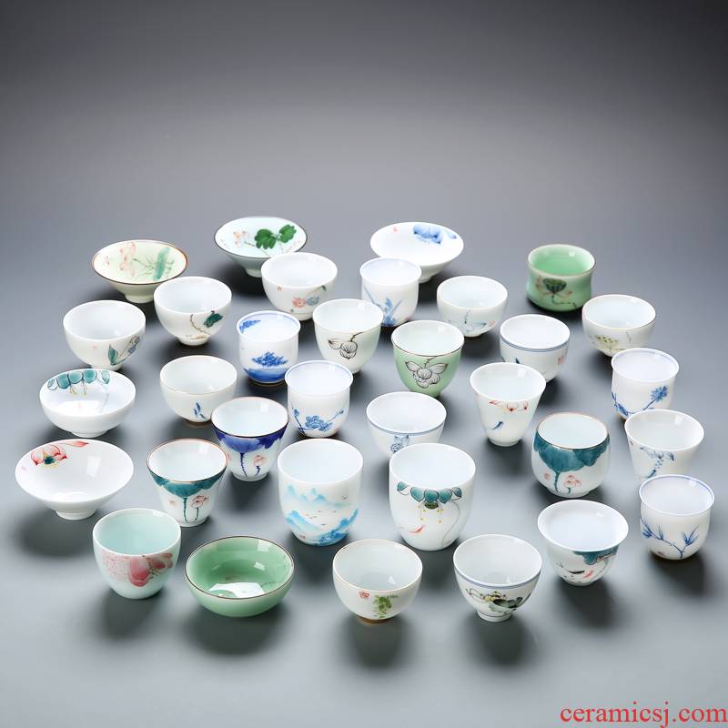 Hand - made ceramic masters cup jade porcelain cups kung fu tea cup single cup of tea light manual personal pu - erh tea sample tea cup