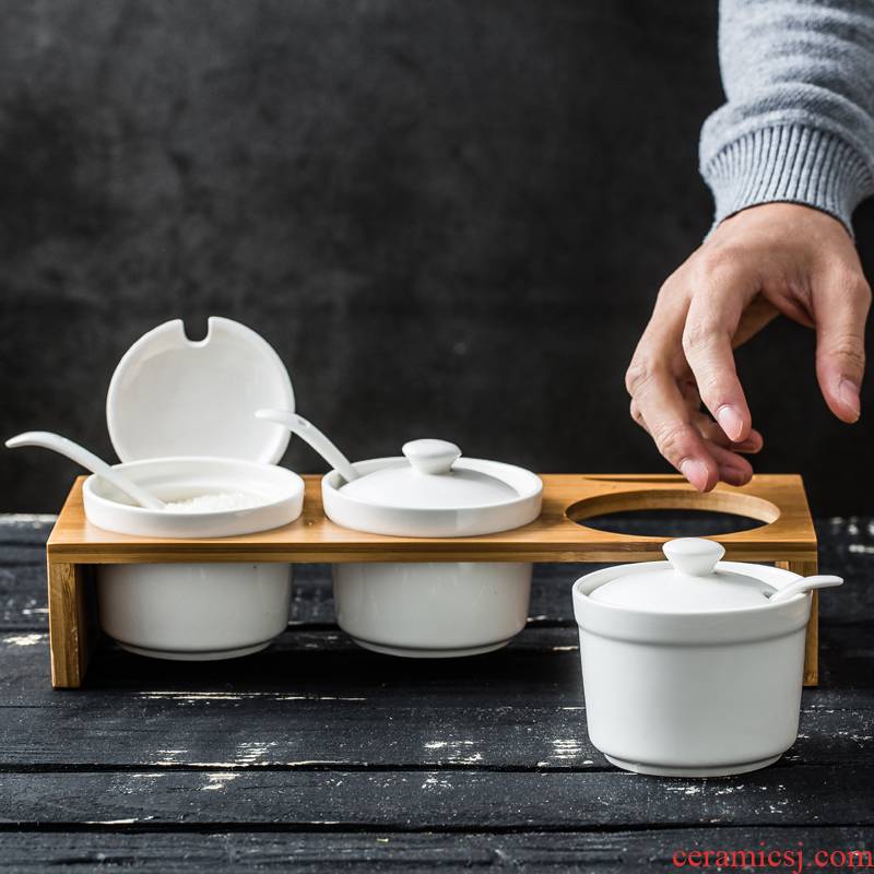 Japanese flavor pot set ceramic pot containing salt of household kitchen three - piece seasoning box to receive a case
