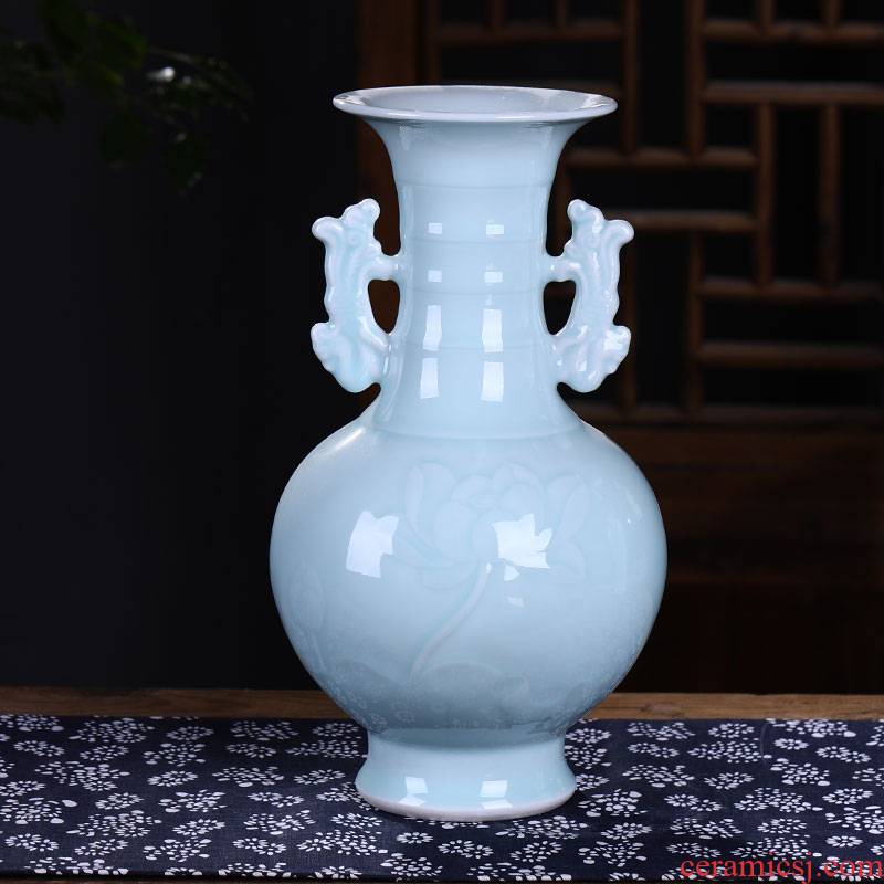 Jingdezhen ceramic furnishing articles shadow blue glaze antique vase Chinese wine rich ancient frame home decoration furnishing articles sitting room