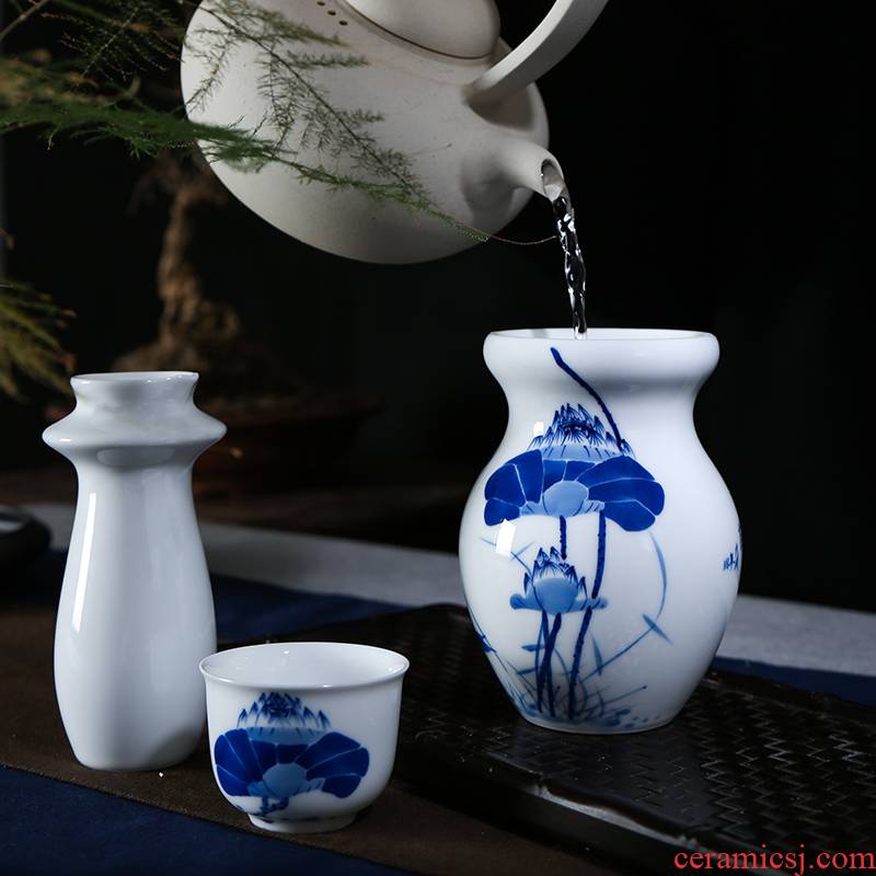 The View of song dynasty jingdezhen Chinese style of the ancients hot hip ceramic heating temperature wine pot cooking wine bottle wine warm home hot hip flask