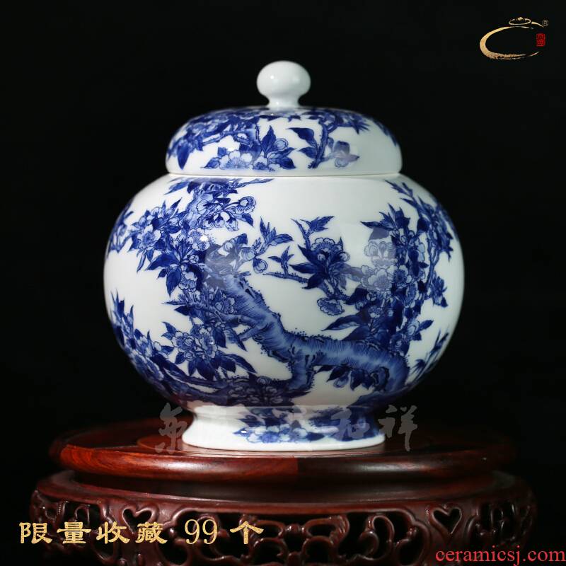 Jing DE and auspicious caddy fixings jingdezhen blue and white peach as cans gift porcelain ceramic POTS of pure manual storage POTS