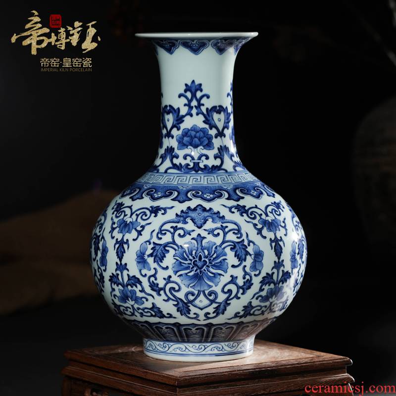 Imitation the qing qianlong vase of blue and white porcelain of jingdezhen ceramics furnishing articles inserted new Chinese style porch decoration, flower decoration