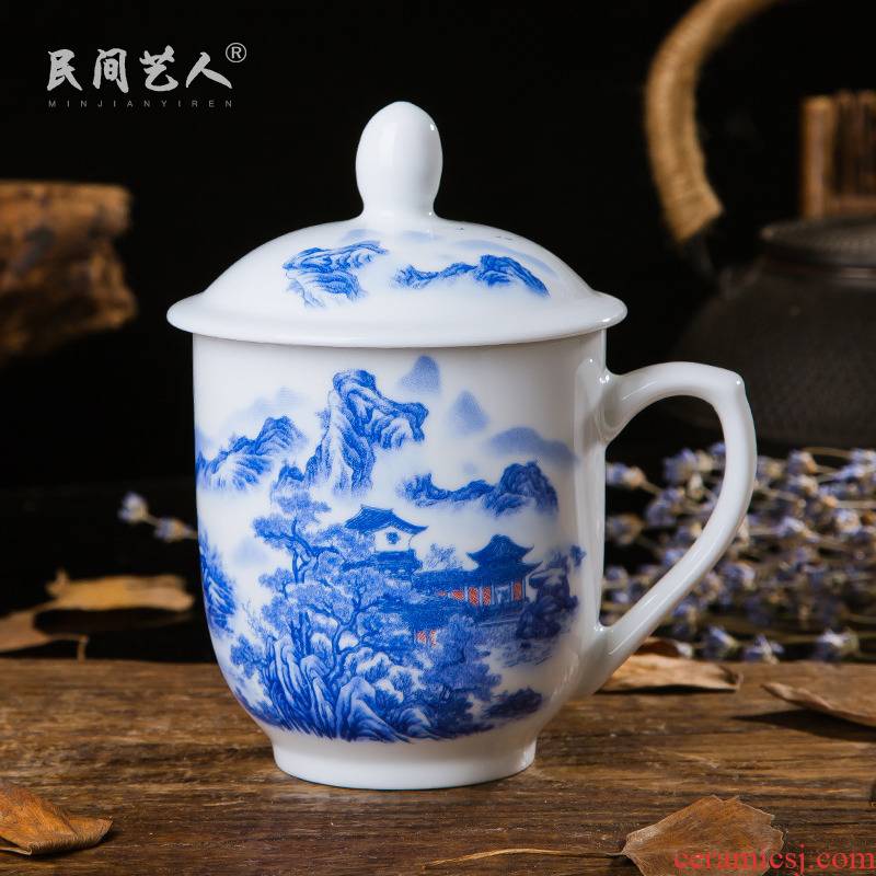 Jingdezhen ceramic cups with cover glass large blue and white porcelain cup office meeting boss cup tea cup