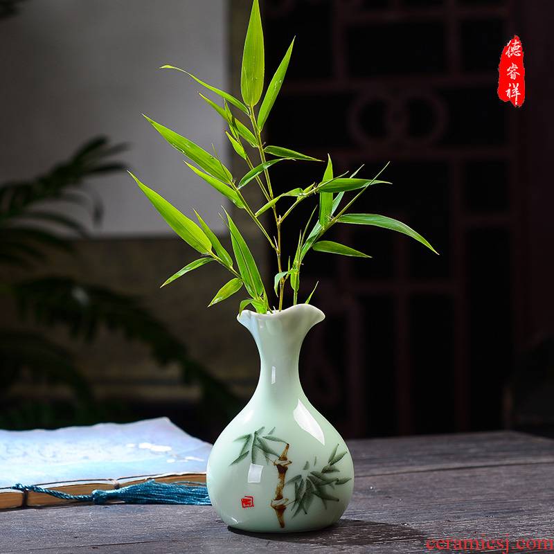 Jingdezhen ceramic furnishing articles miniature ceramic hand - made floret bottle a floret bottle small pure and fresh and hand - made porcelain arranging flowers