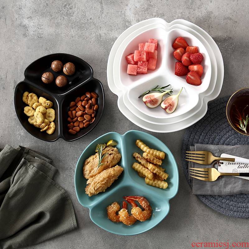 Nordic compote cellular ceramic flat plate dish dish home restaurant ceramic disc snack plate all the dishes