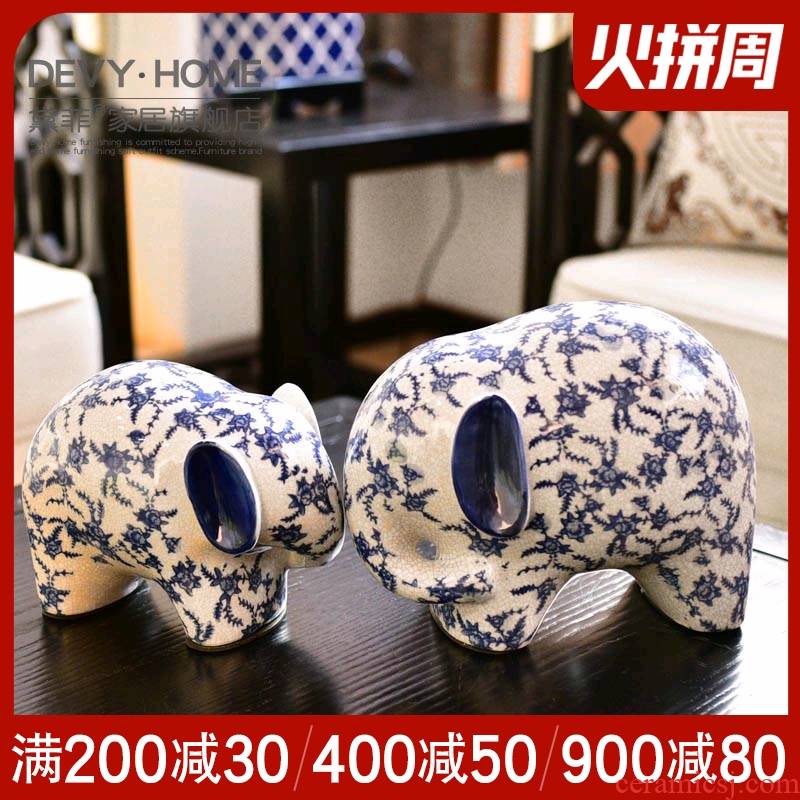 The New Chinese blue and white porcelain objects furnishing articles household act the role ofing is tasted, the sitting room porch TV ark, wine version into gifts