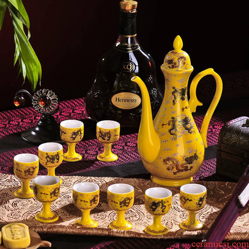 Lothar is a complete set of Chinese jingdezhen ceramics Huang Longwen liquor wine suits for a small handleless wine cup wine bottle wine wine wine