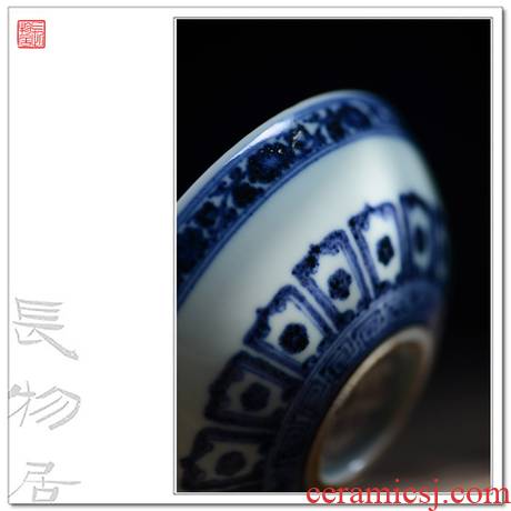 Offered home - cooked ju Ming xuande blue and white flower grain hand - made lying foot lamp that jingdezhen ceramic bowl cups by hand