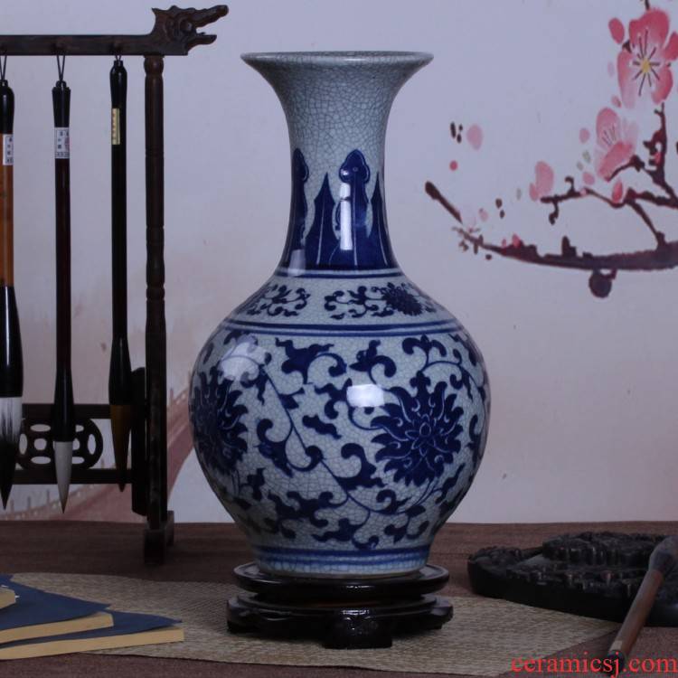 Jingdezhen ceramic vase under the blue and white porcelain vase furnishing articles hand - made porcelain glaze antique classical antique gift wrap and mail