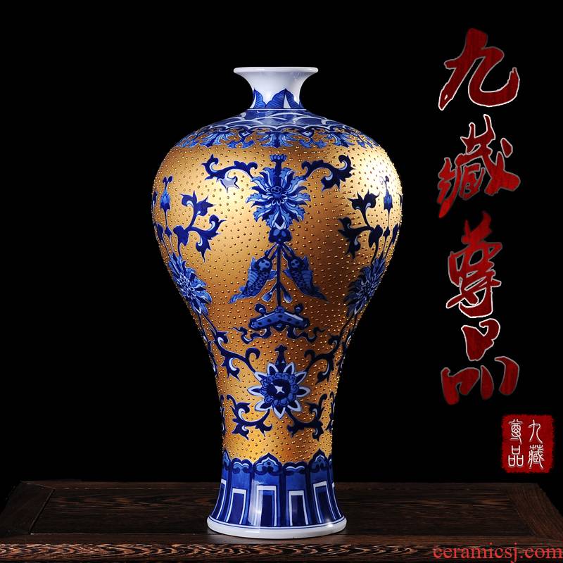 Jingdezhen ceramics gold hand - made name plum bottle vases, flower receptacle modern fashion contracted sitting room handicraft furnishing articles