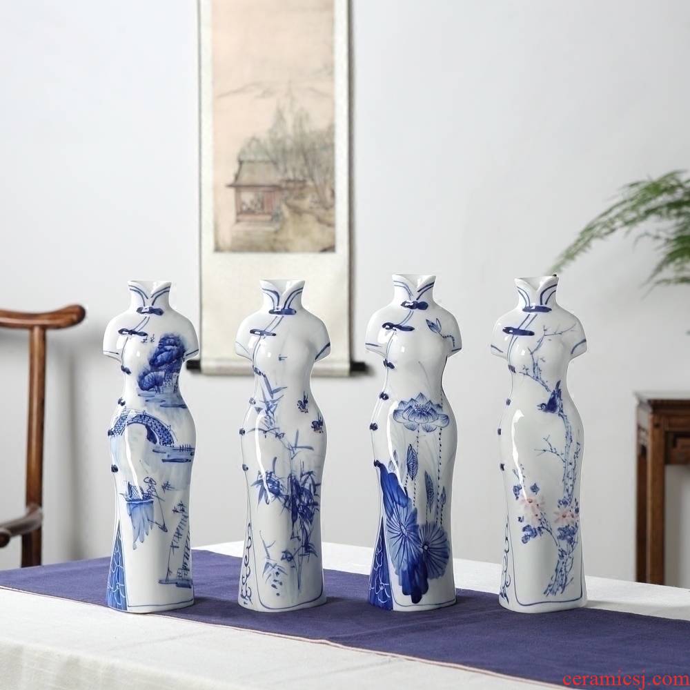 Furnishing articles hand - made cheongsam characters of blue and white porcelain of jingdezhen ceramics crafts new sitting room of Chinese style household act the role ofing is tasted