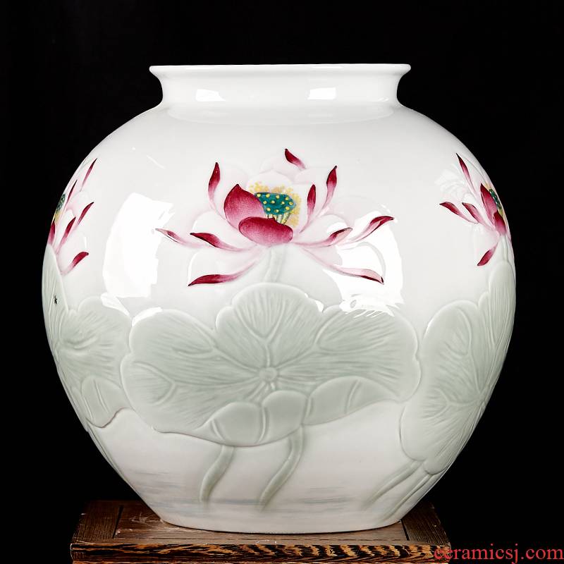 Hand - made cb137 jingdezhen ceramics powder enamel vase carved lotus rhyme celebrity famous porch rich ancient frame furnishing articles