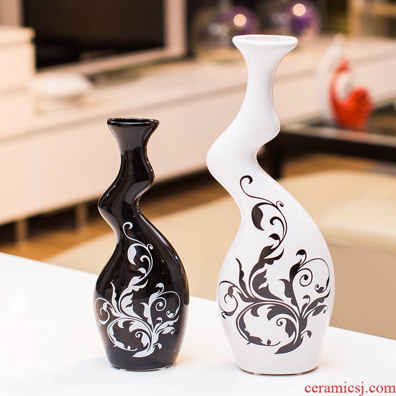The scene household act The role ofing is tasted creative, black and white ceramic vase furnishing articles contracted sitting room desktop decoration modern arts and crafts